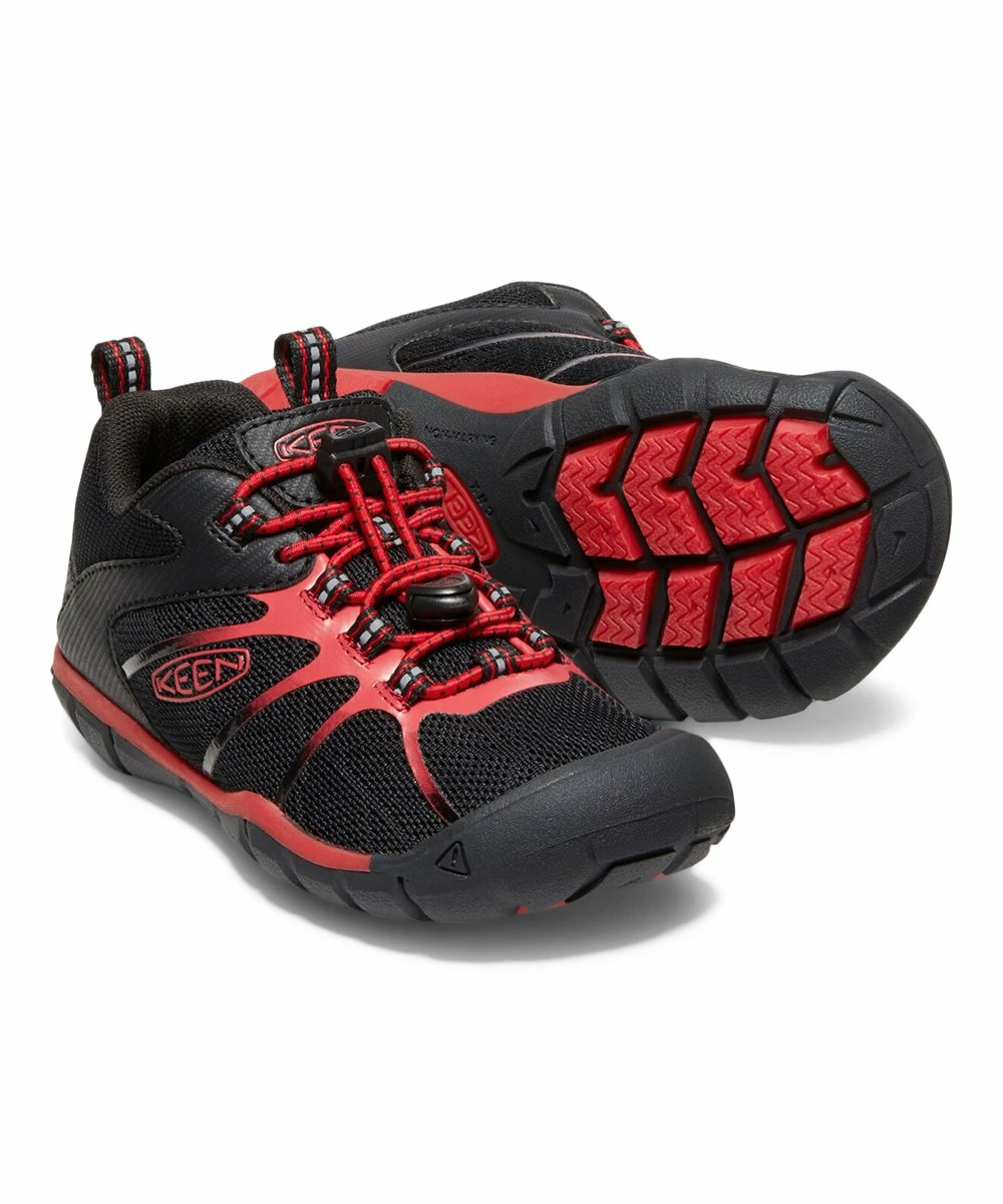 Best Sale π― KEEN Black & Red Carpet Chandler 2 CNX π Sneaker - Boys For Kids π - Image 3
